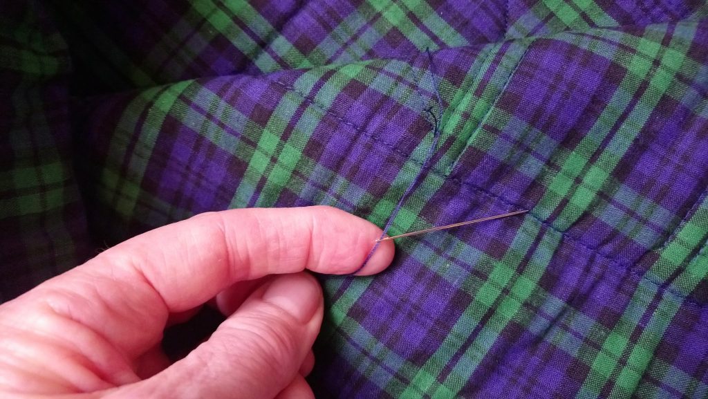Using an easy thread needle