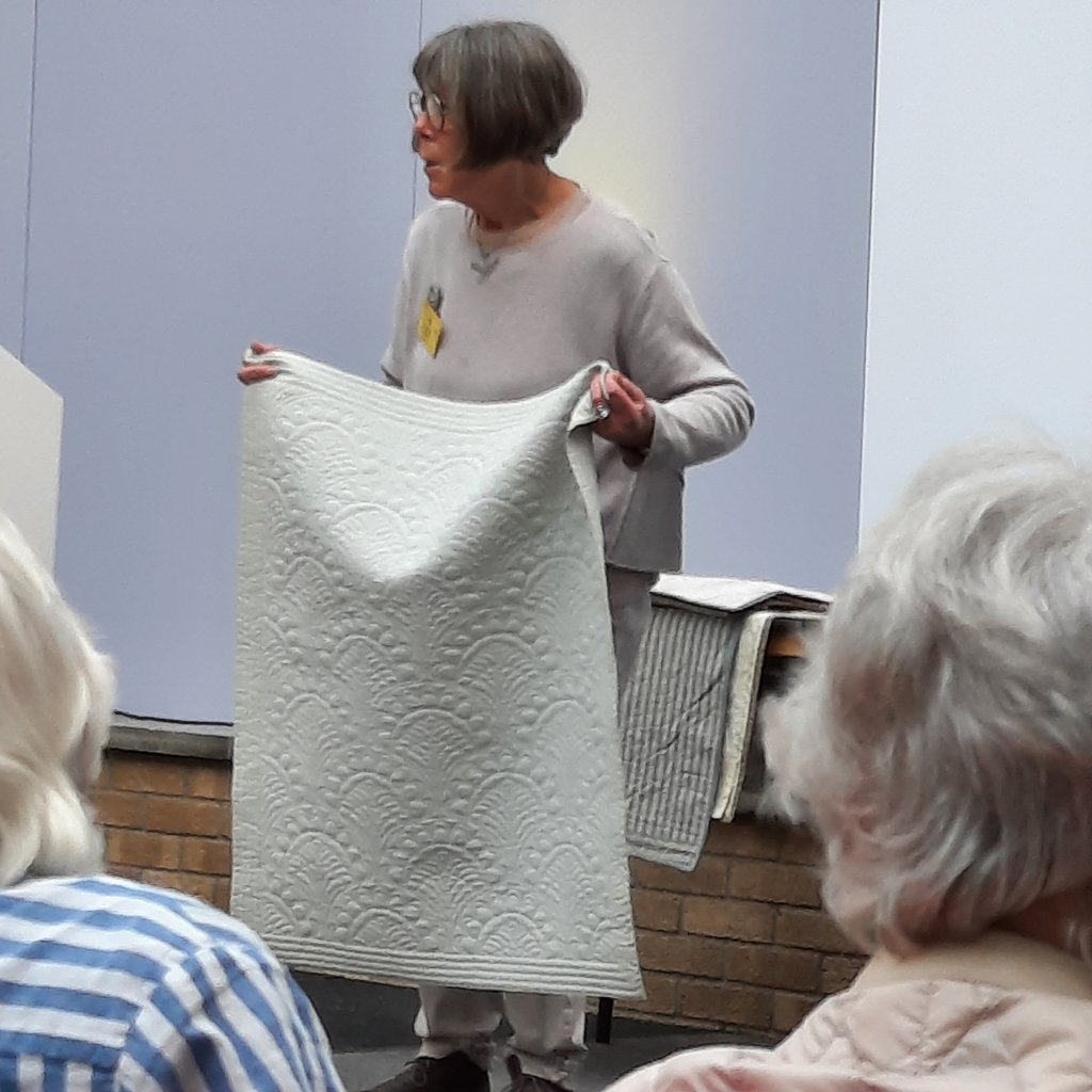 Lynne Edwards speaking at the QGBI AGM 2022