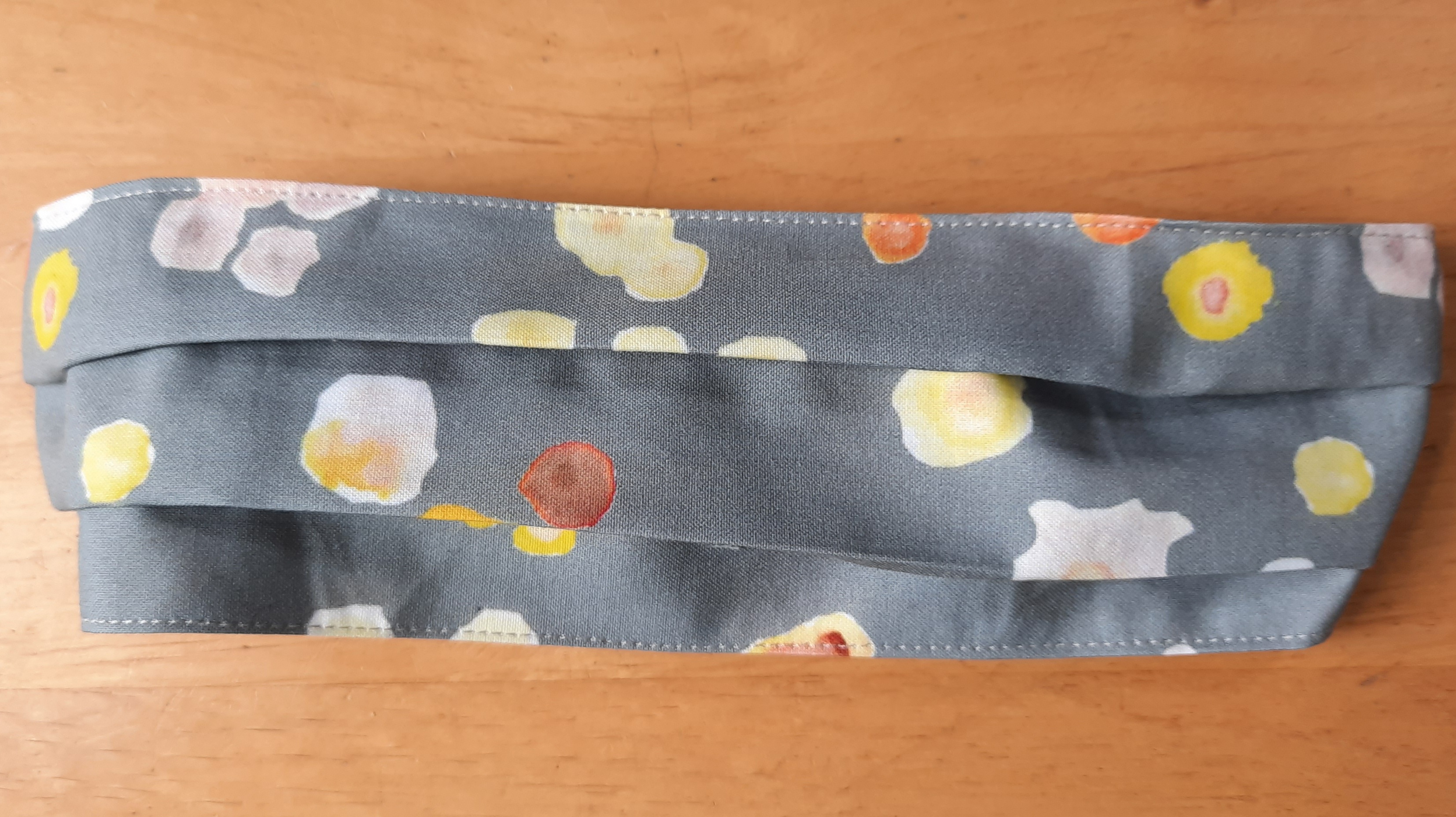 Handmade pleated fabric mask