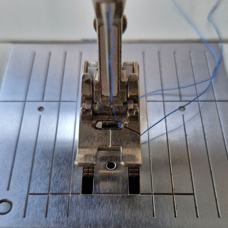 Bernina sewing machine foot 1