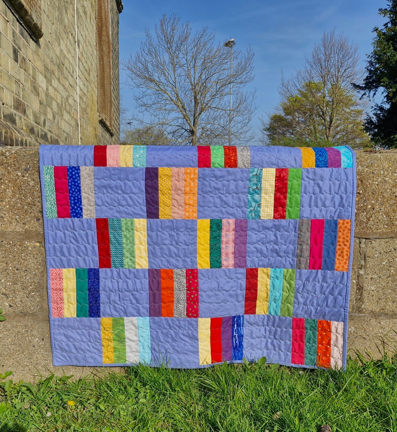 'Stripey Sky' quilt by Amanda Jane Ogden for Make Modern Issue 71